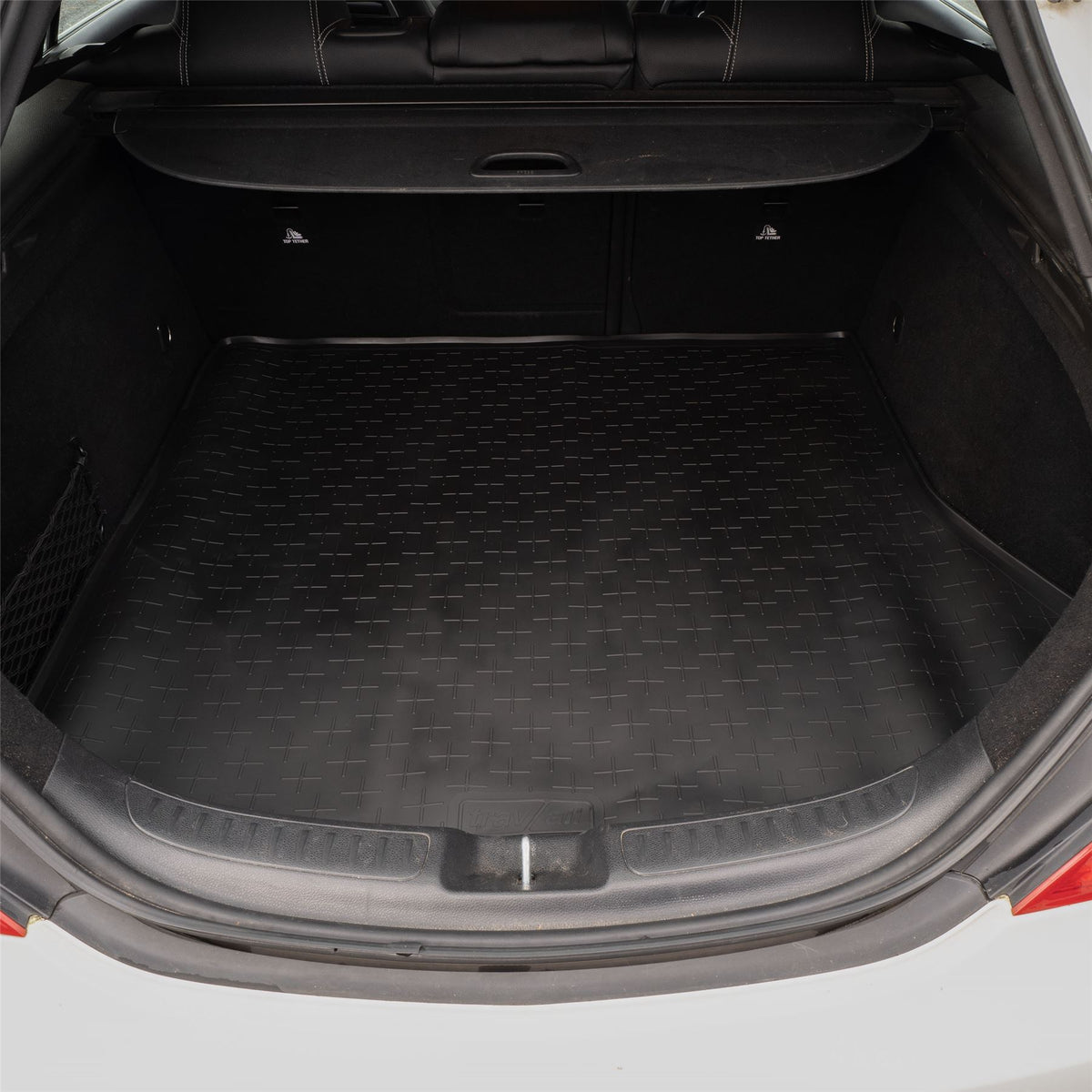 Alfombra para maletero de Mercedes CLA (2015-2019)